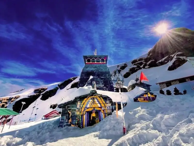 A view of Tungnath temple along with sky in the background